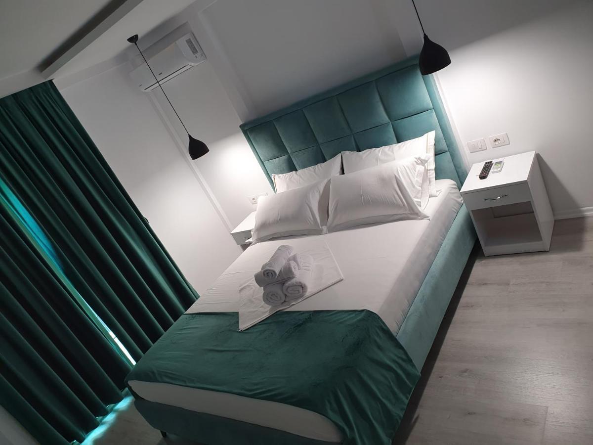 Hotel Aloha Саранде Екстериор снимка