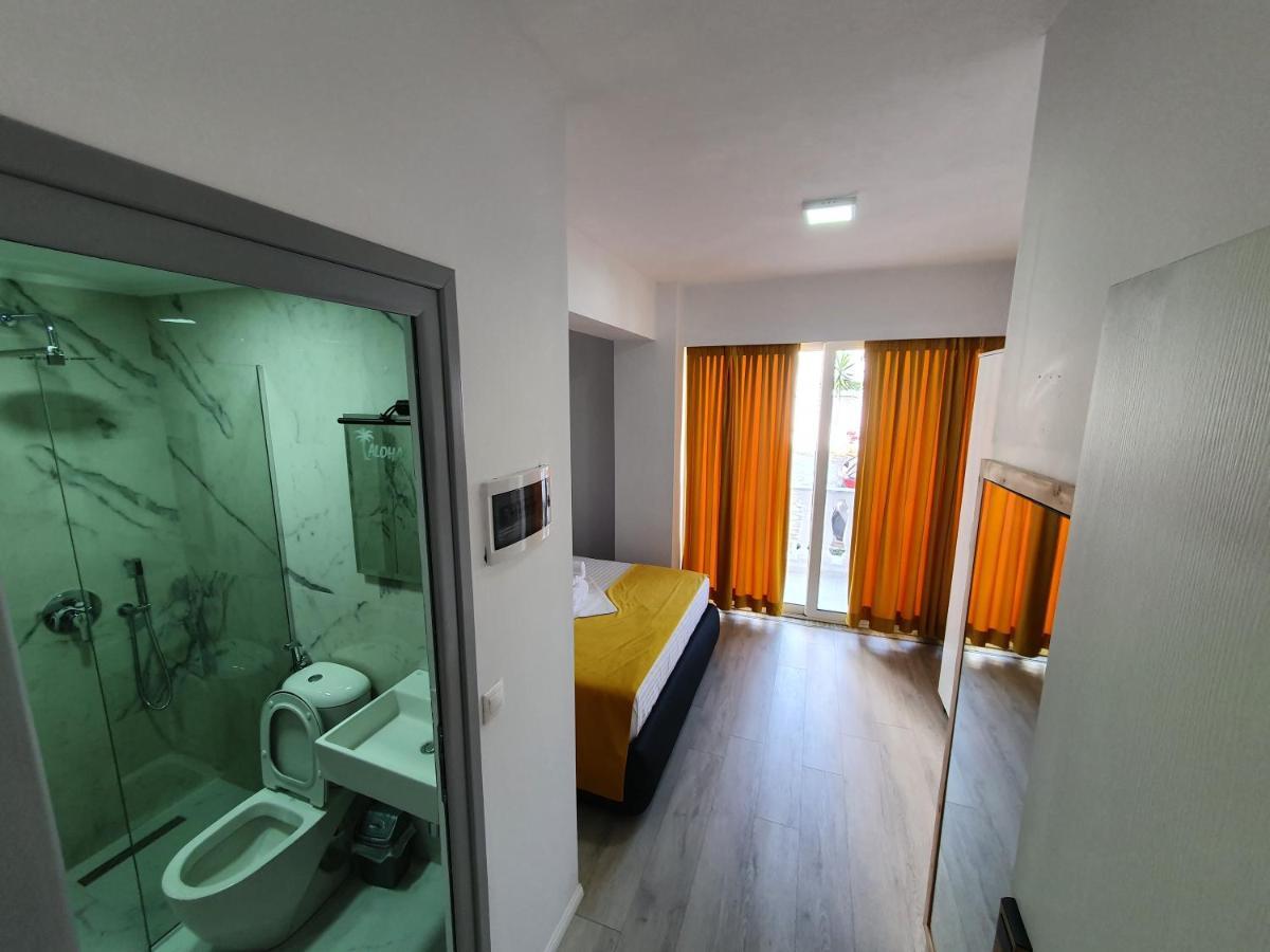 Hotel Aloha Саранде Екстериор снимка
