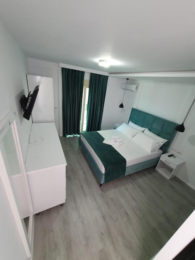 Hotel Aloha Саранде Екстериор снимка