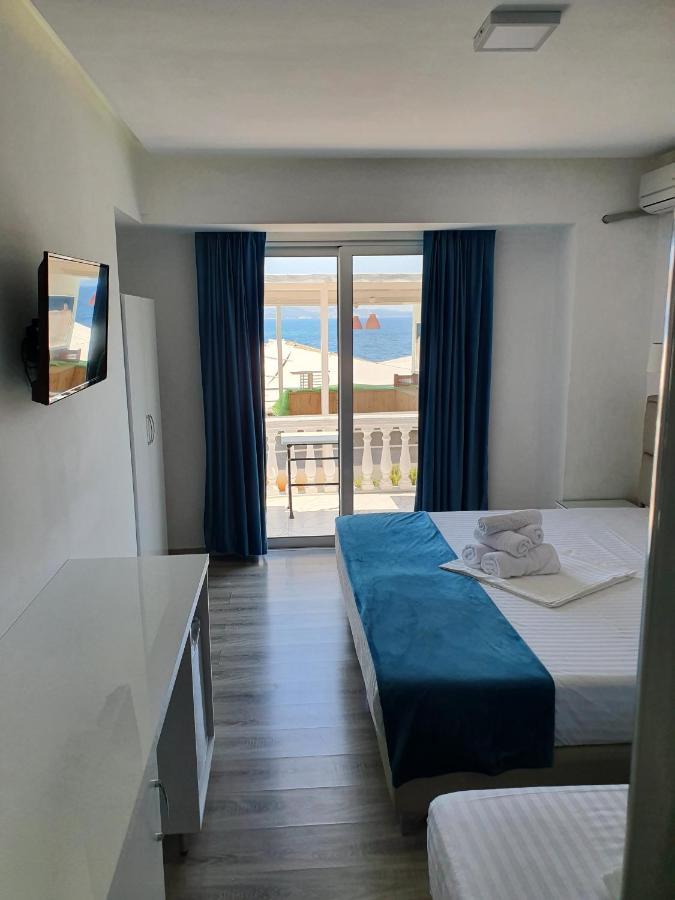 Hotel Aloha Саранде Екстериор снимка