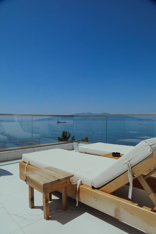 Hotel Aloha Саранде Екстериор снимка