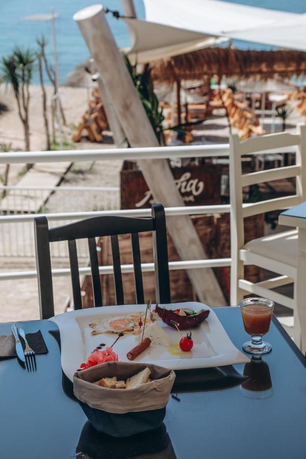Hotel Aloha Саранде Екстериор снимка