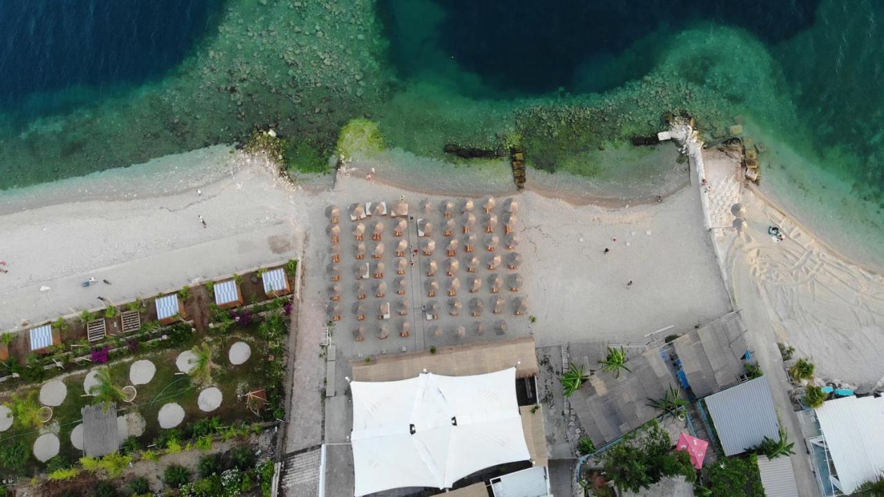 Hotel Aloha Саранде Екстериор снимка